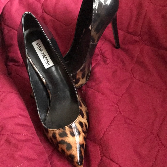 Steve Madden leopard stilettos - Picture 2 of 2